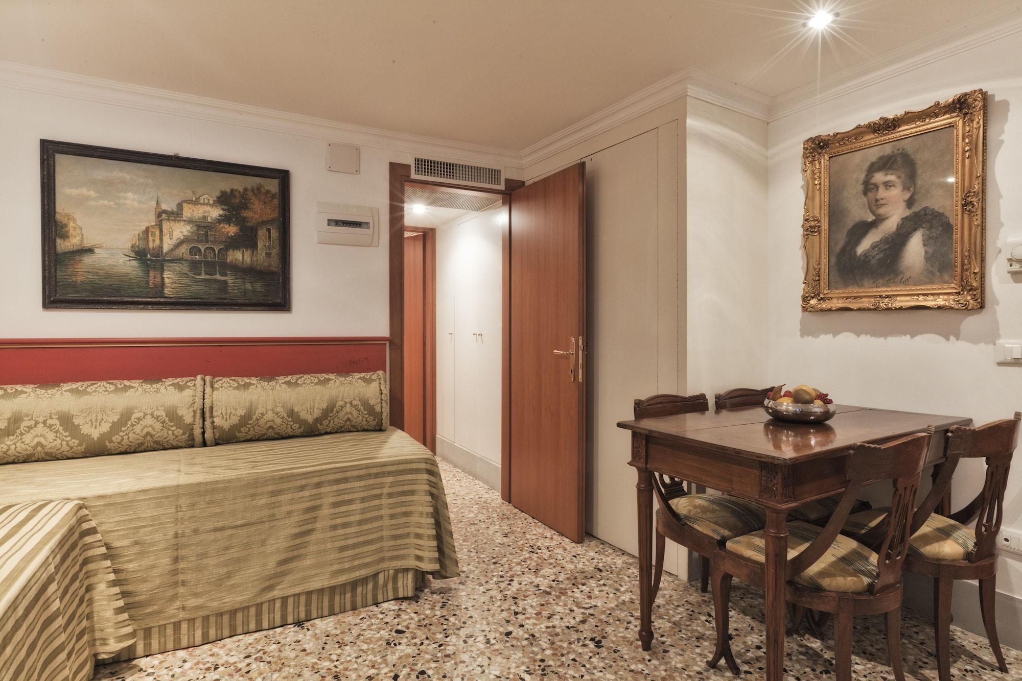 Palazzo Cendon Piano Antico Hotel Venecia