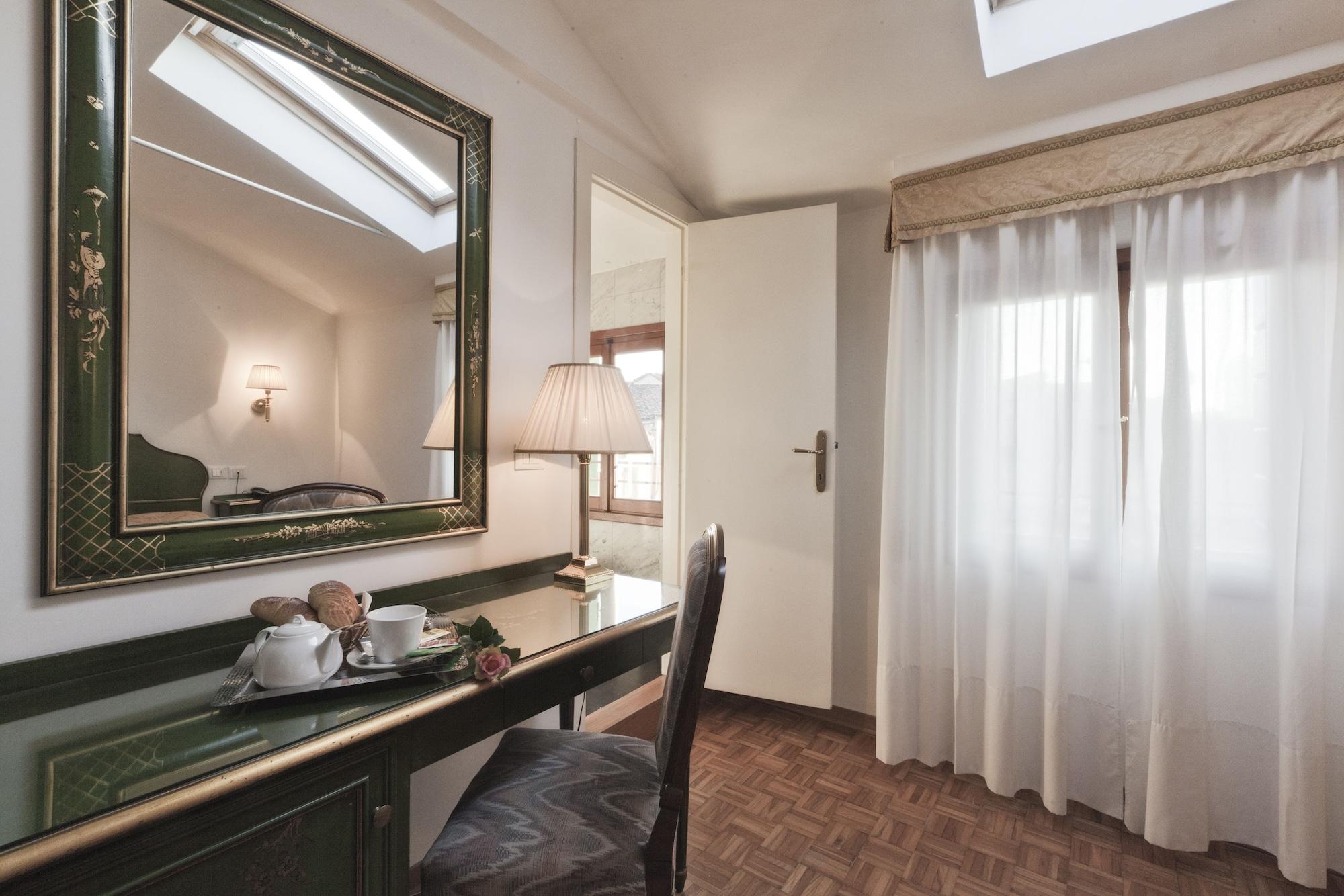 Palazzo Cendon Piano Antico Hotel Venezia
